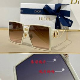 Picture of Dior Sunglasses _SKUfw56829578fw